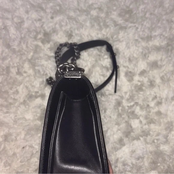Chanel Medium boy Bag - Picture 8 of 16